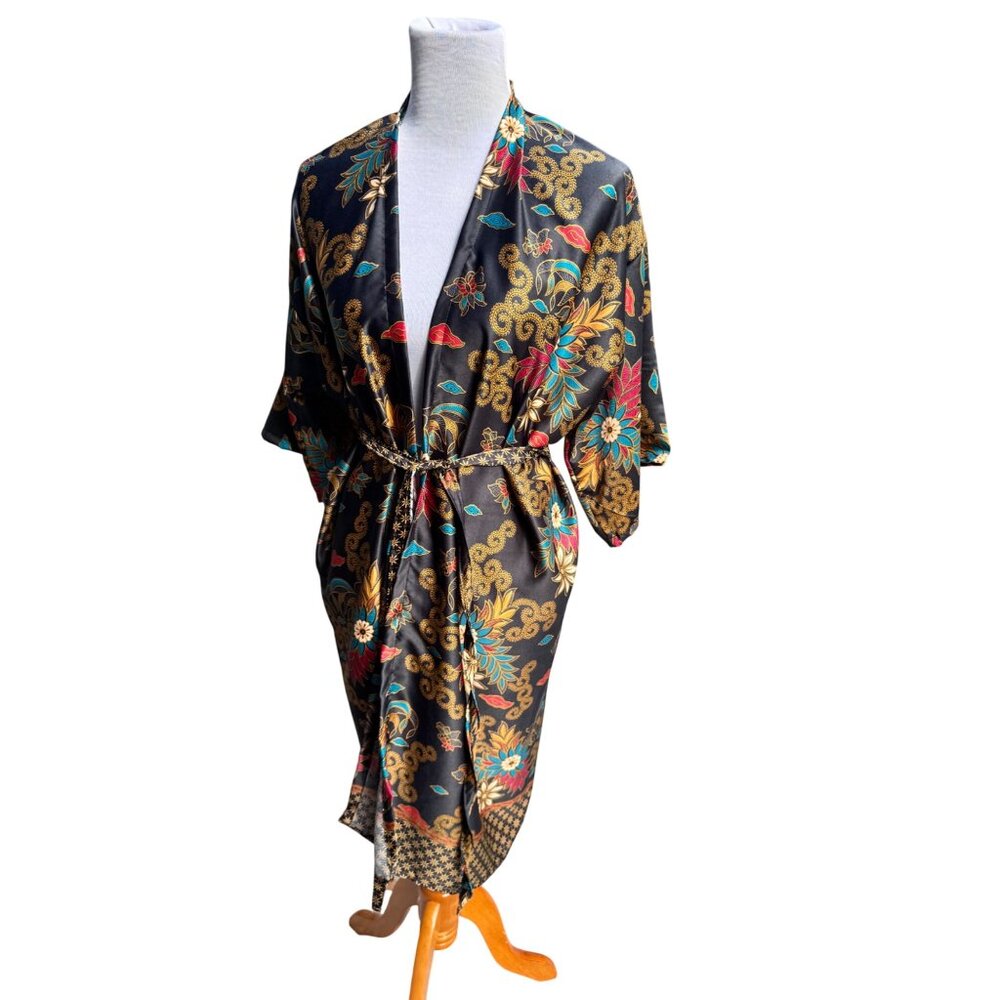 Kimono Silk Robe With Colorful Floral Pattern Belt Womens One Size Fits Most